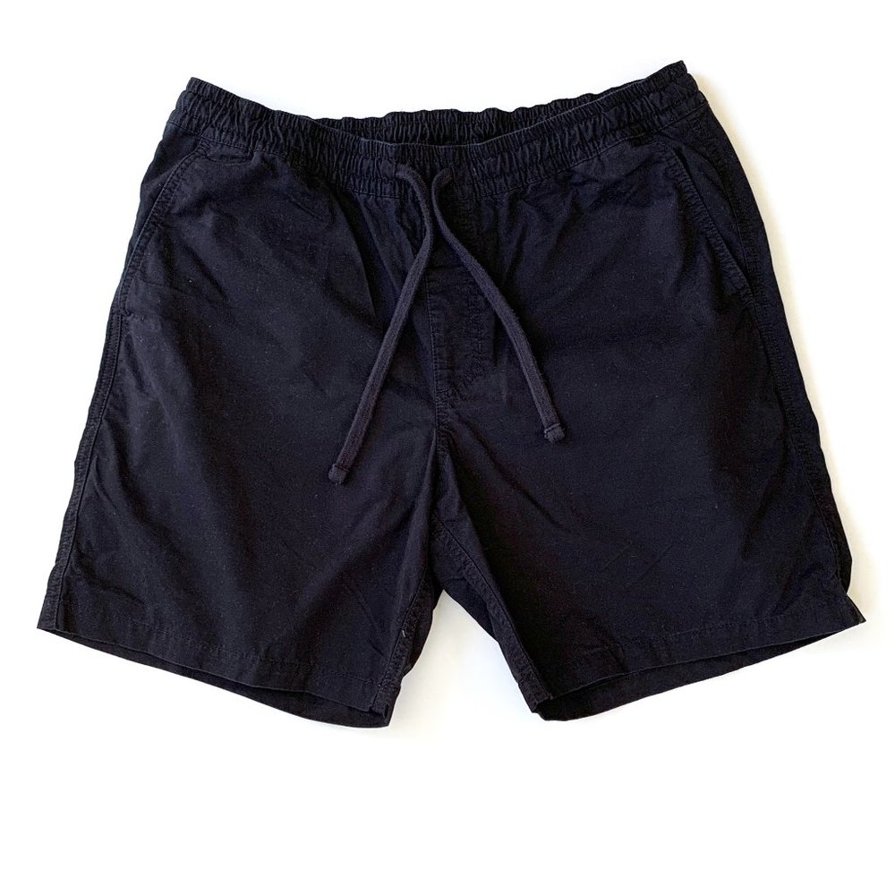 Van's Range 17" Drawstring Shorts in black